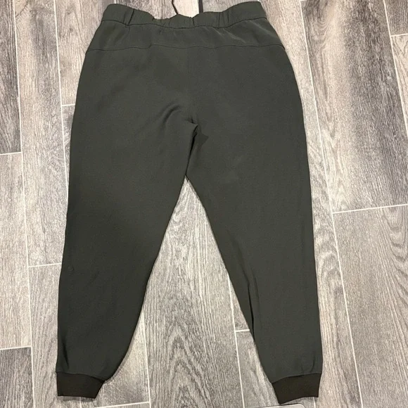Lululemon Women's Olive Green Joggers - Picture 2 of 5